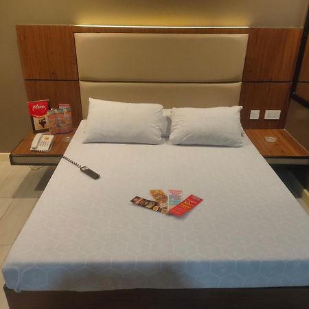 Hotel Sogo Macapagal Paranaque City Eksteriør bilde