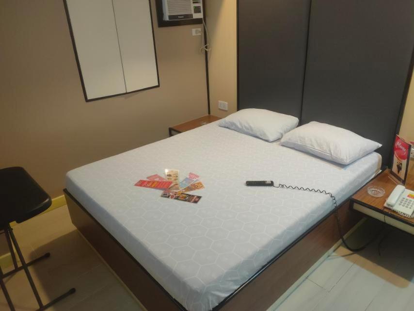 Hotel Sogo Macapagal Paranaque City Eksteriør bilde